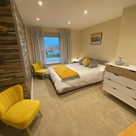 Noddfa Farm Guest House Haverfordwest Exterior foto